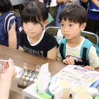 令和7年度 厚生労働省「こども霞が関見学デー」に協賛、体験・展示を行いました